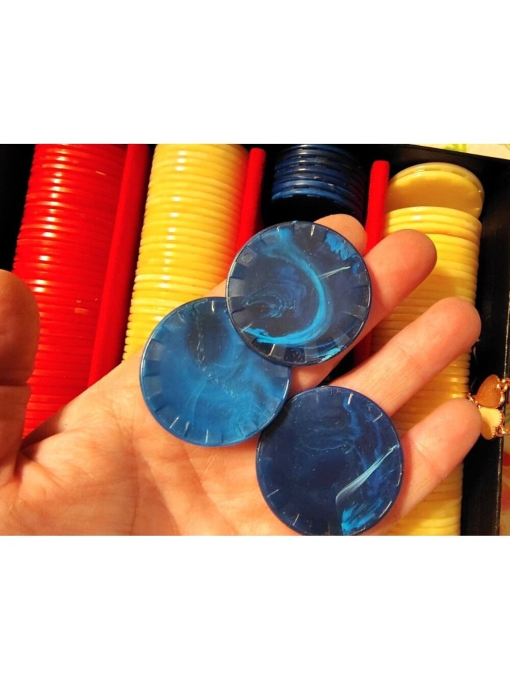 Vtg. Bakelite Poker Chip Set, Fabulous Las Vegas Red Dice 20+ Swirl Chips Casino